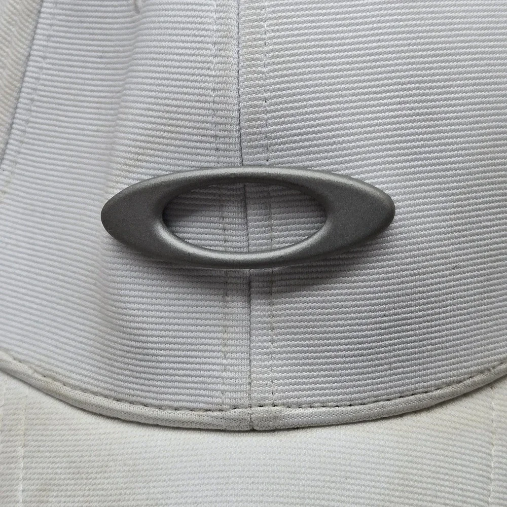Oakley ***stains item